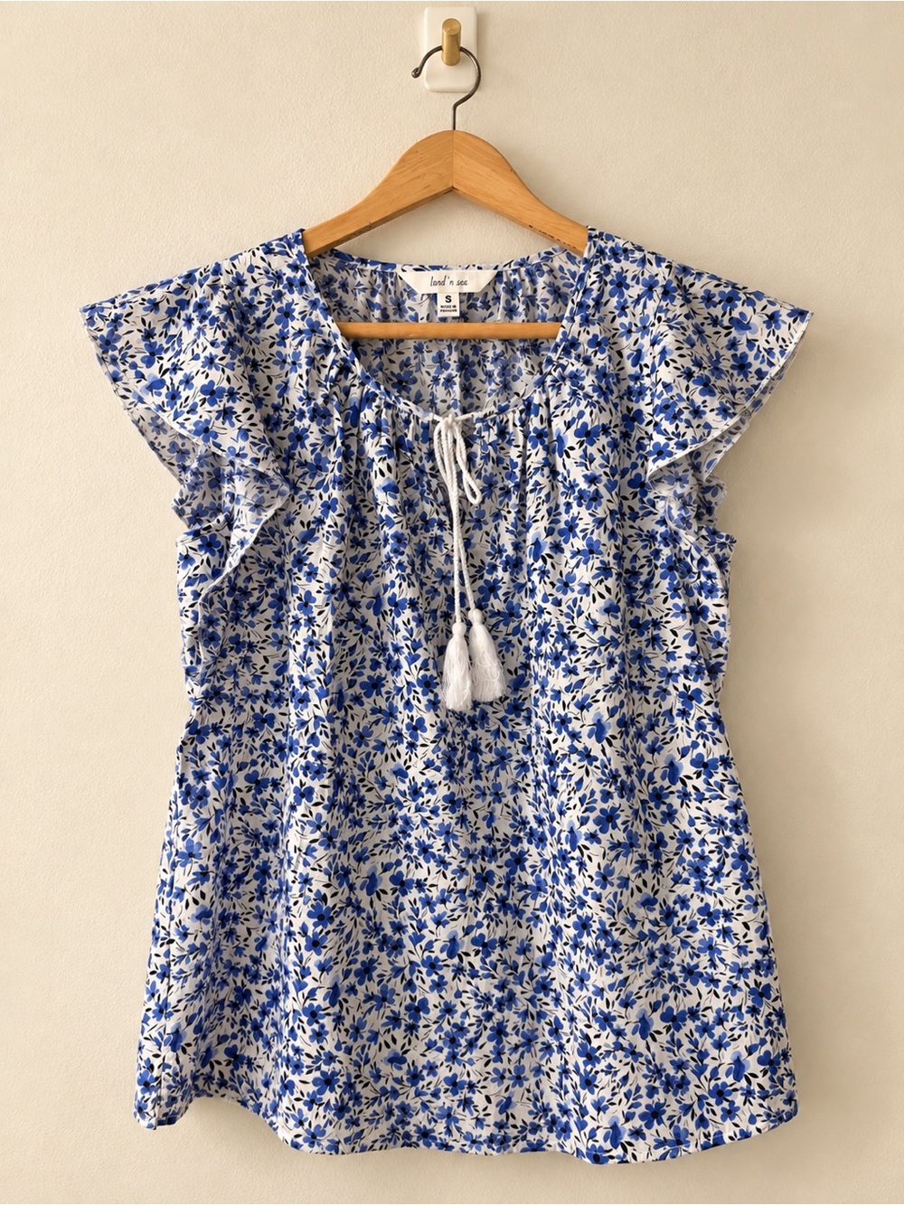 Land ’n Sea Blue Floral Cotton Flutter Sleeve Tassel Blouse Top Size S